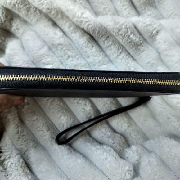 COACH New York City Apple - Picture 5 of 11